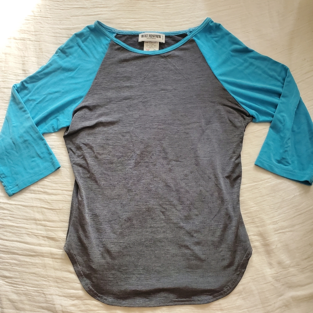 Holt Renfrew Blue and Gray Kids Raglan Shirt Size L